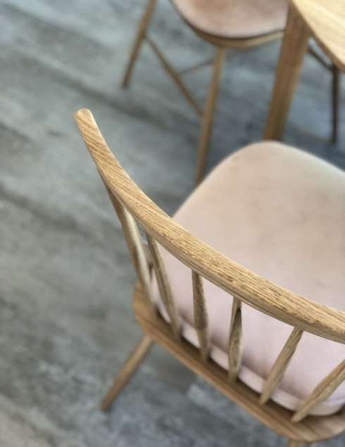 Кухонные стулья из дуба