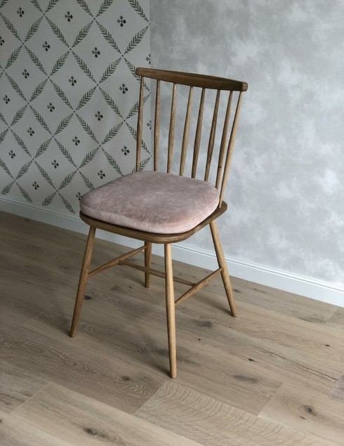 Кухонные стулья из дуба