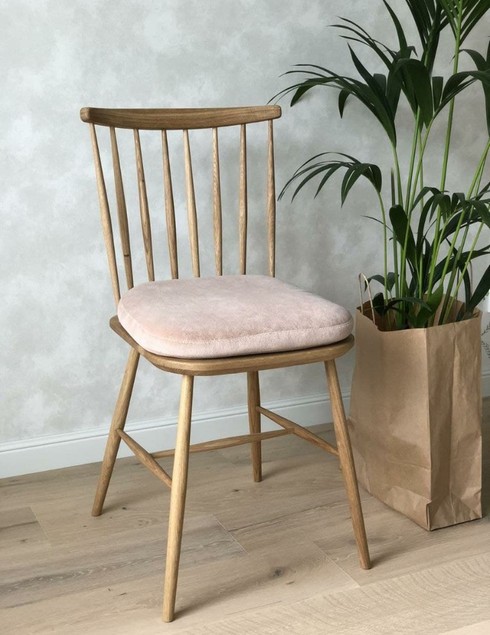 Кухонные стулья из дуба