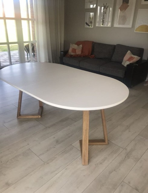 Обеденный стол из дуба 0301