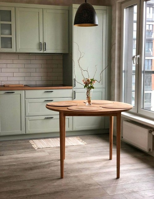 Обеденный стол из дуба 0303