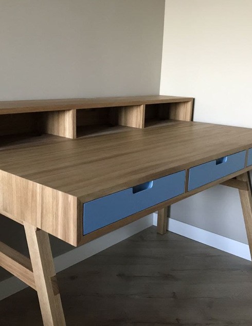 Письменный стол из дуба 0305