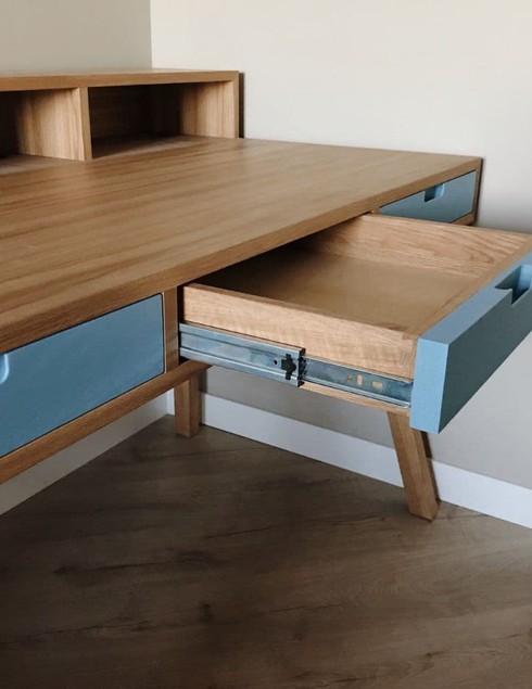 Письменный стол из дуба 0305