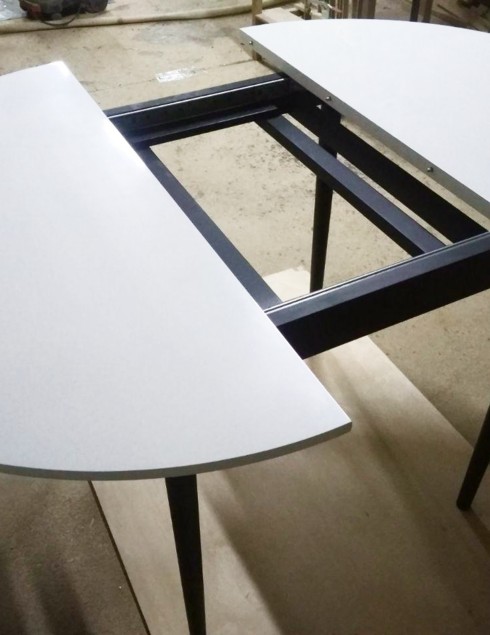 Кухонный стол из березы 0309