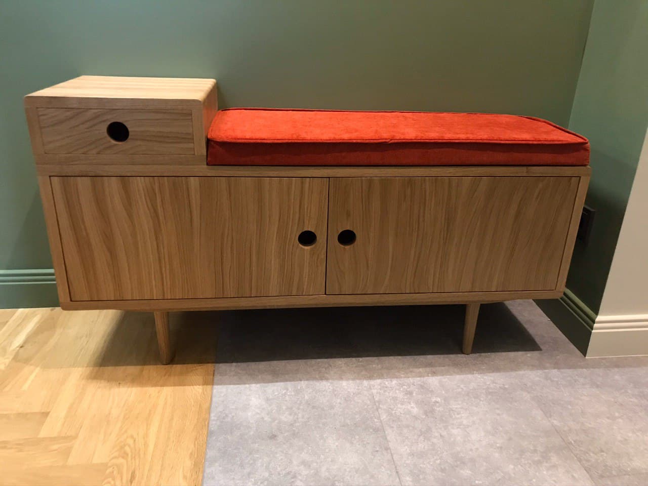 Тумба в прихожую 0201