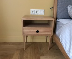 Прикроватная тумба из дуба 0205