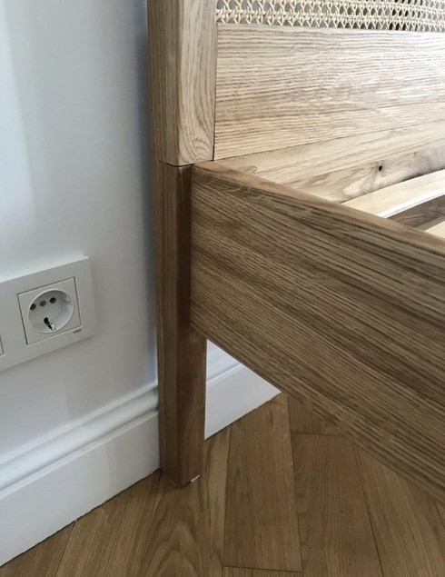 Кровать из дуба 0102