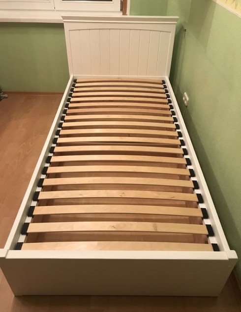 Односпальная кровать из березы 0104