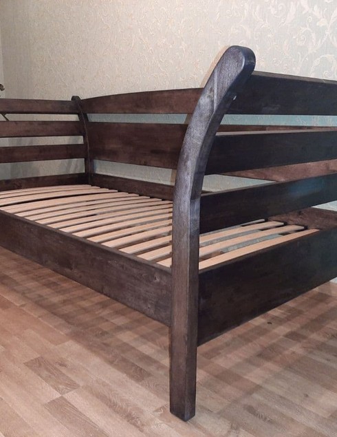 Односпальная кровать из березы 0105