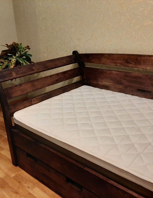 Односпальная кровать из березы 0105