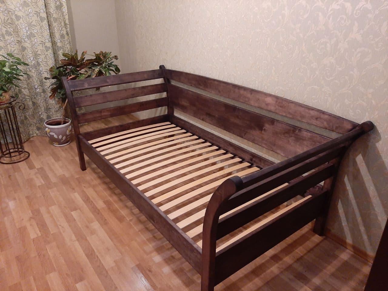 Односпальная кровать из березы 0105